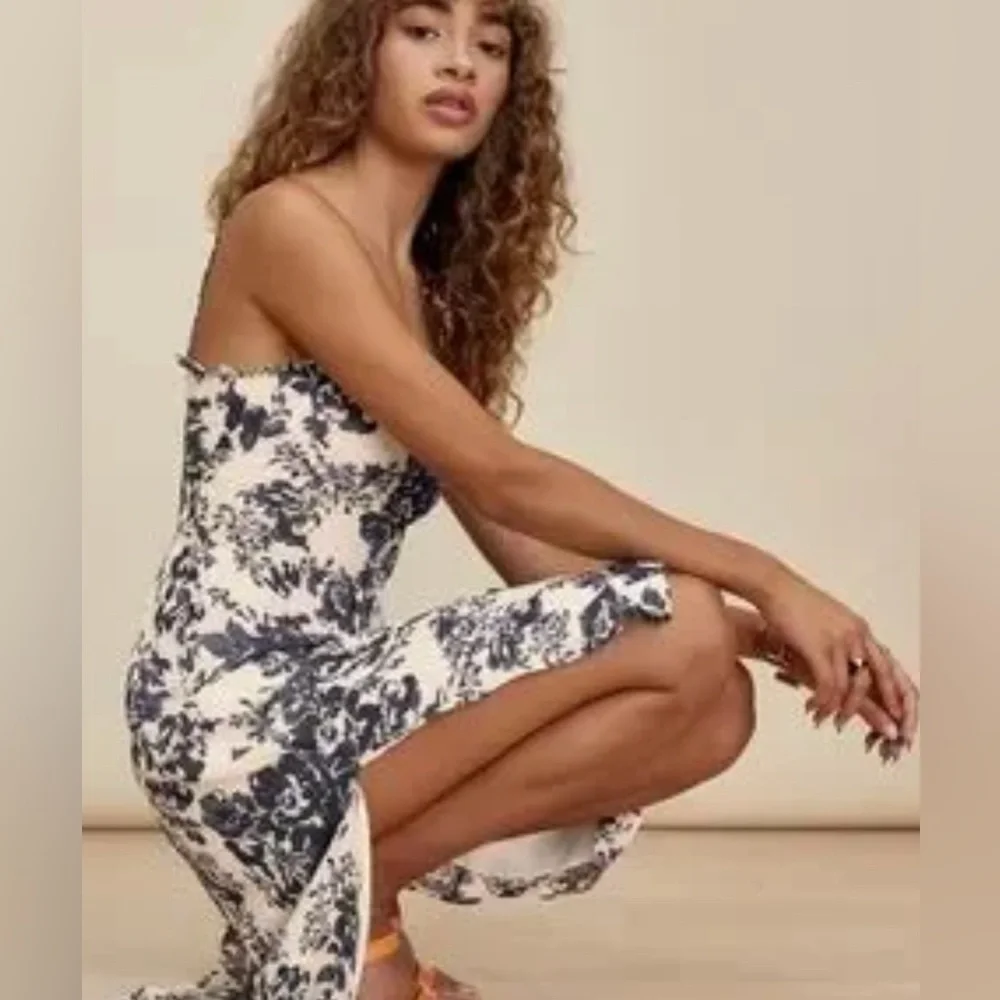 Reformation Cassandra dress in Madame black floral NWT